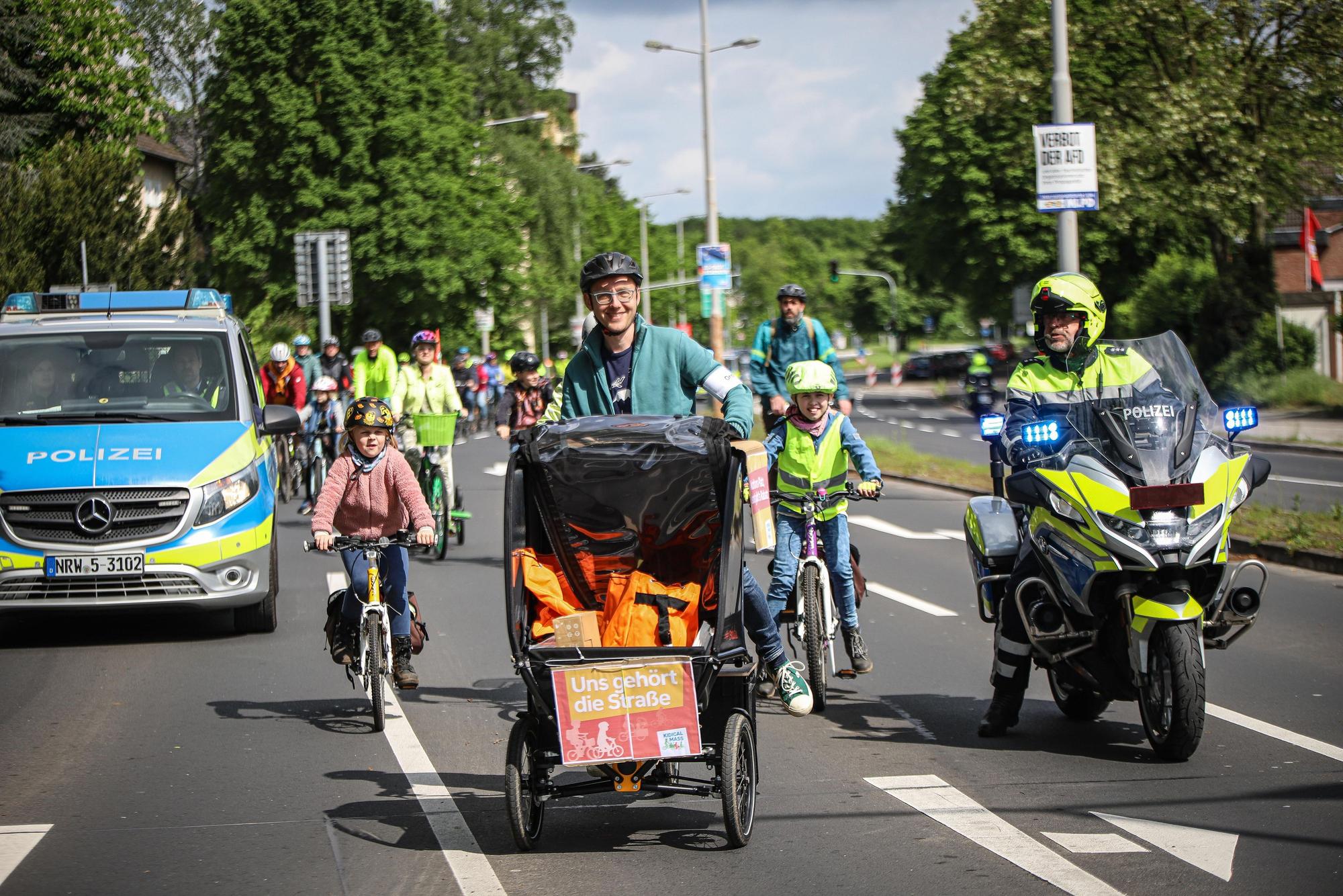 Kidical Mass in Leverkusen.