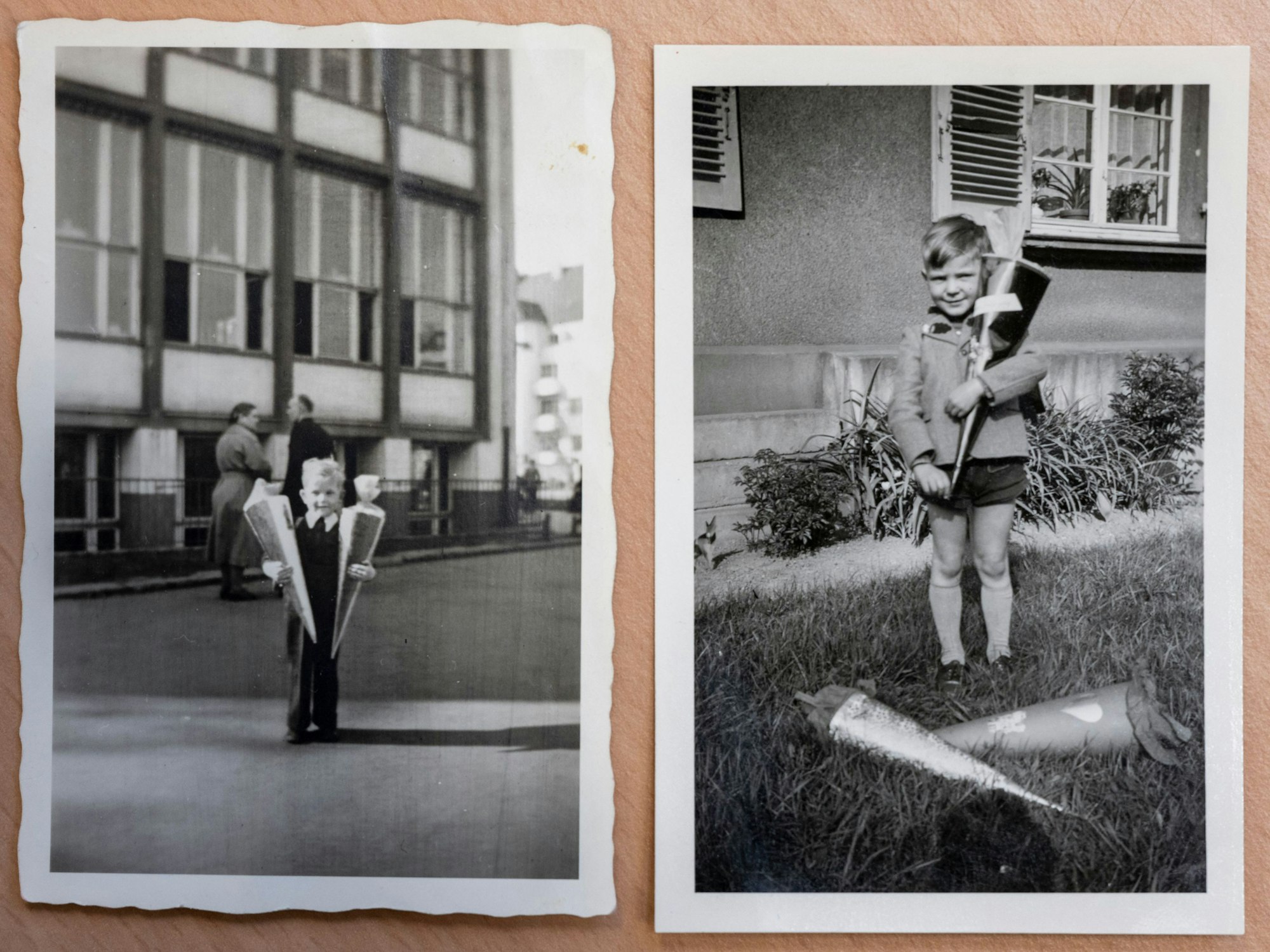 Schwarz-weiße Einschulungsfotos aus dem Jahr 1954