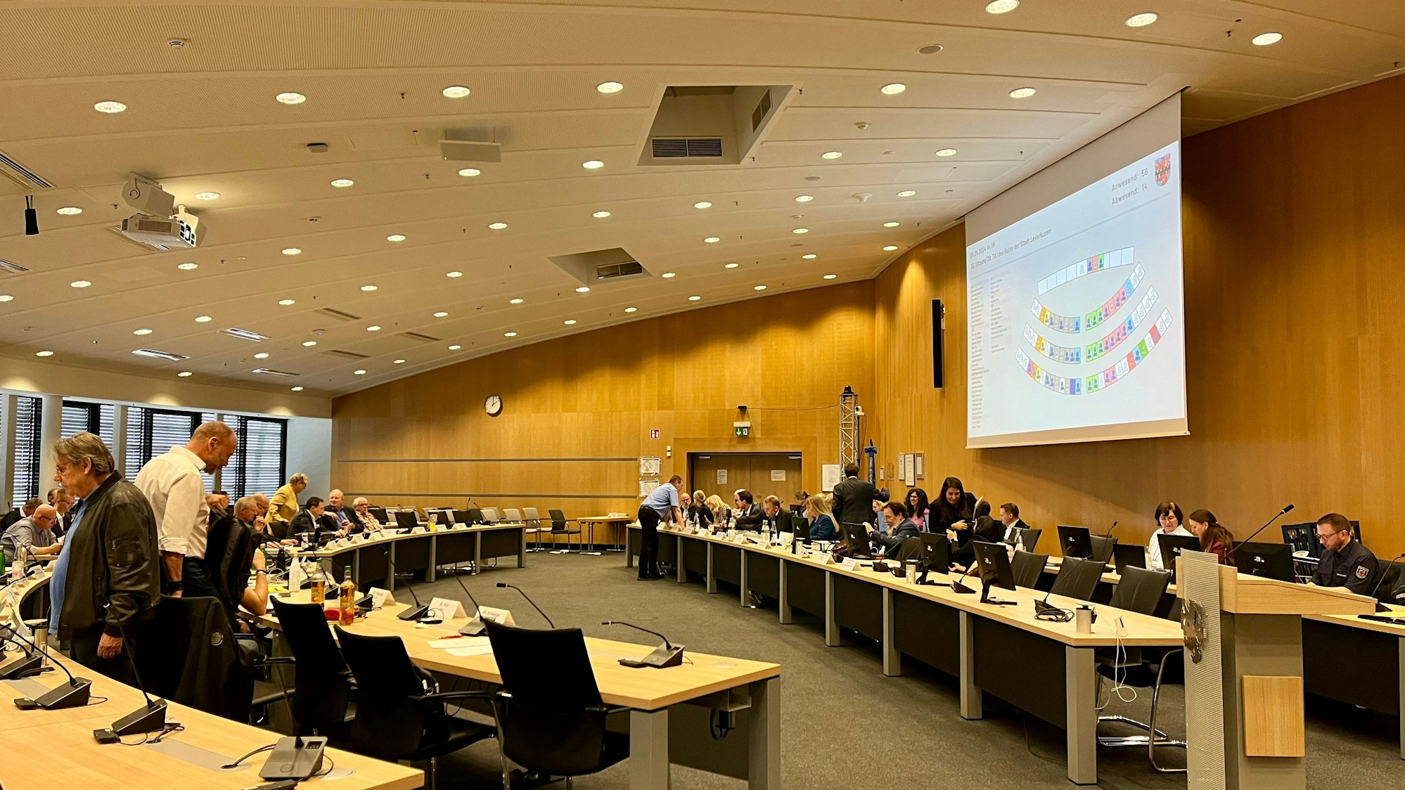 Blick in den Leverkusener Ratssaal