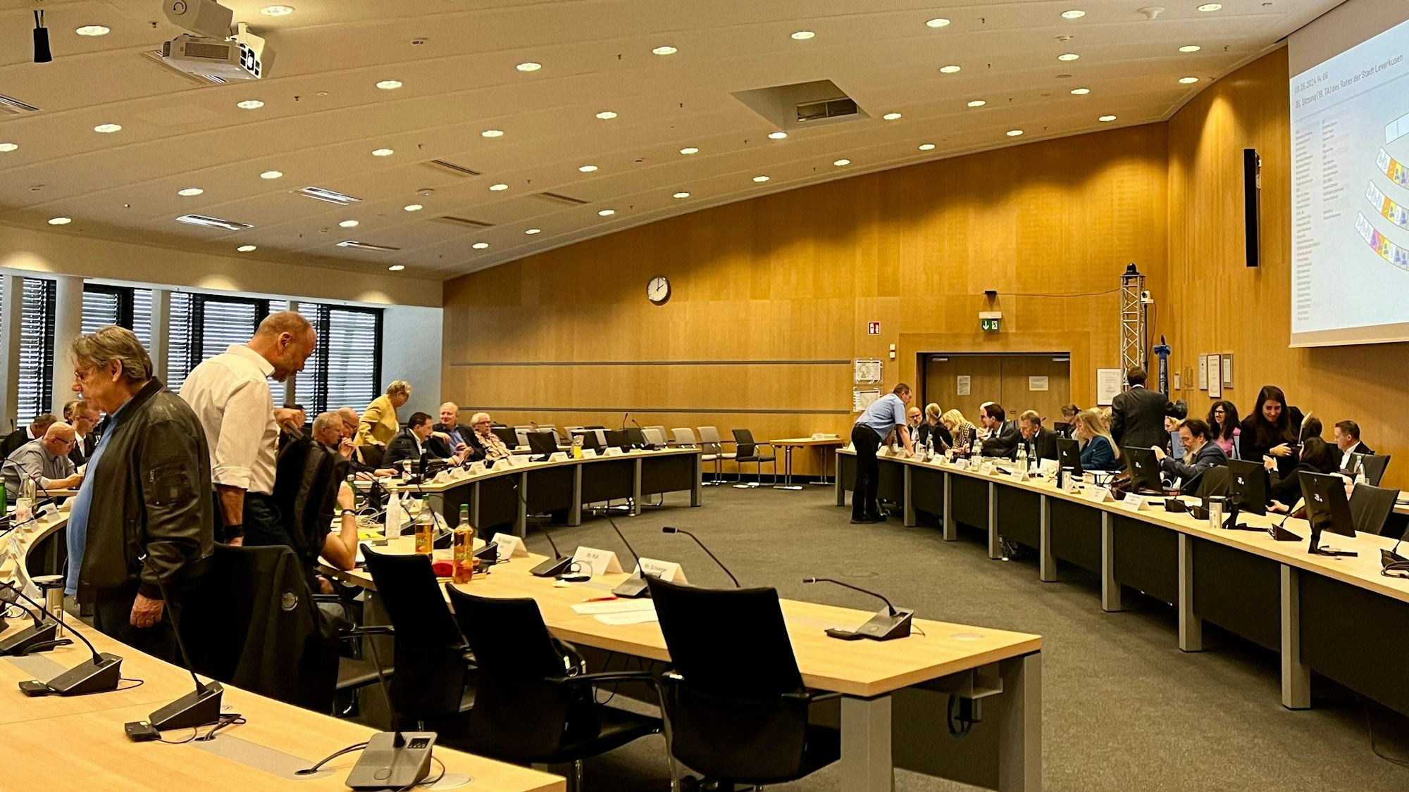 Blick in den Leverkusener Ratssaal