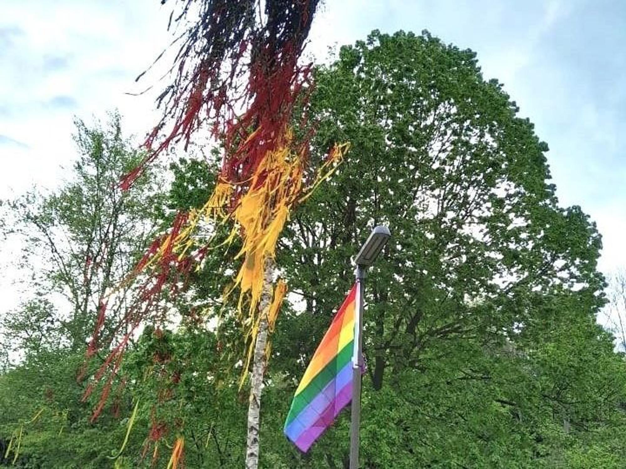 06.05.2024 Ärger bei Maifeier in Schleiden, Regenbogenfahnen zerstört