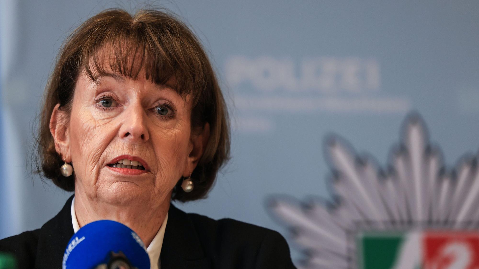 Zu sehen ist Kölns Oberbürgermeisterin Henriette Reker.