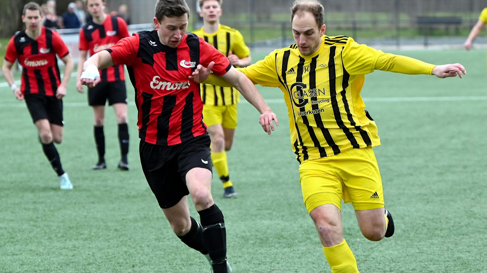 12.03.2023, Fussball-DJK Südwest Köln-Schlebusch ii
links: Hendrik Graf (Südwest Köln)
Foto: Uli Herhaus