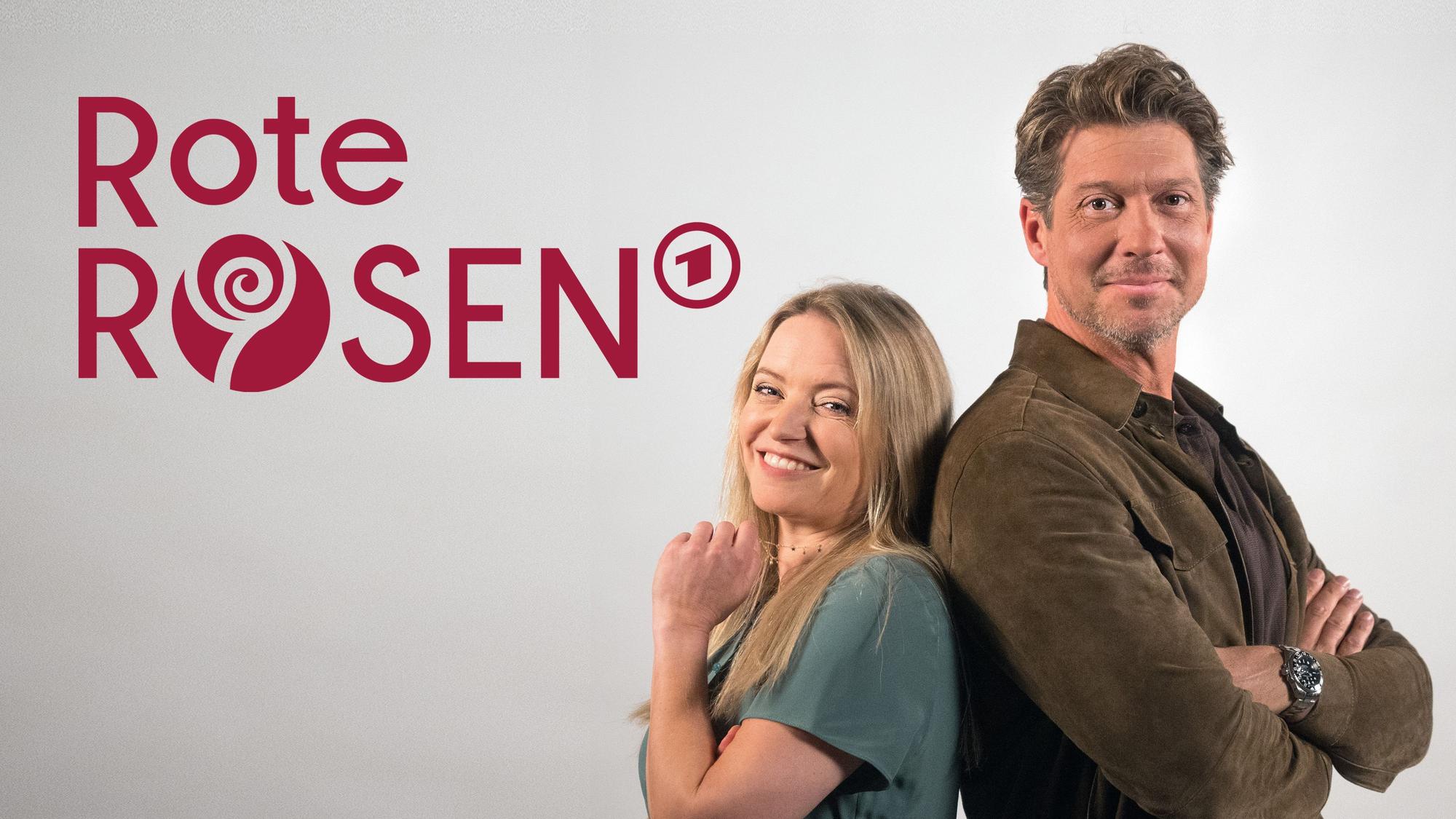 Drehstart für neue Folgen mit Diana Staehly und Sebastian Deyle. Mitten im Sommer 2023 starten in Lüneburg die Dreharbeiten der erfolgreichen ARD-Daily Novela Rote Rosen zum 22. Mal.