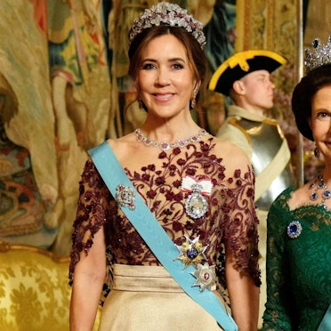 Köngin Mary und Königin Silvia vor dem Galadinner im Schloss.