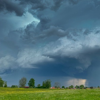 In Deutschland sind aufgrund einer „Omegalage“ verschiedene Wetterlagen prognostiziert.