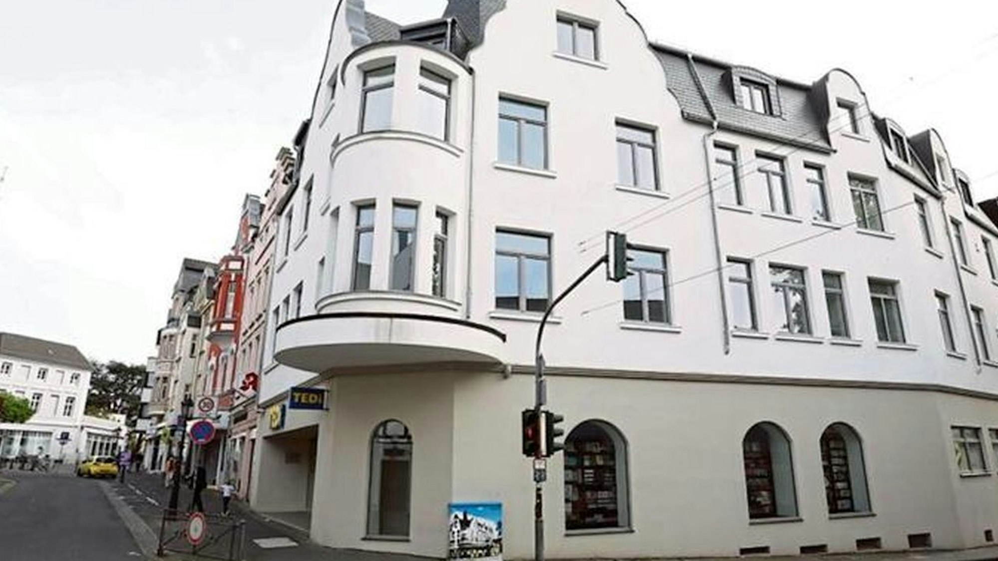 Ein mehrstöckiges Gebäude in Bad Honnef.