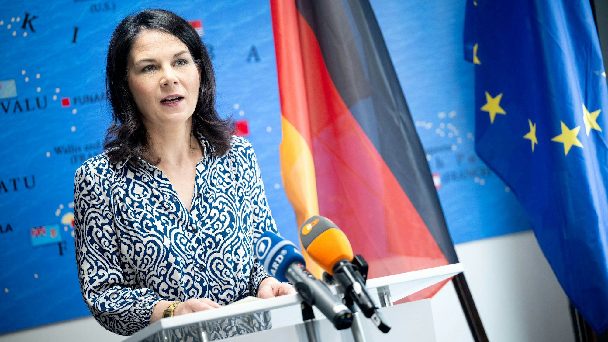 Außenministerin Annalena Baerbock (Grüne) bei einer Pressekonferenz in der Deutschen Botschaft auf Fidschi.
