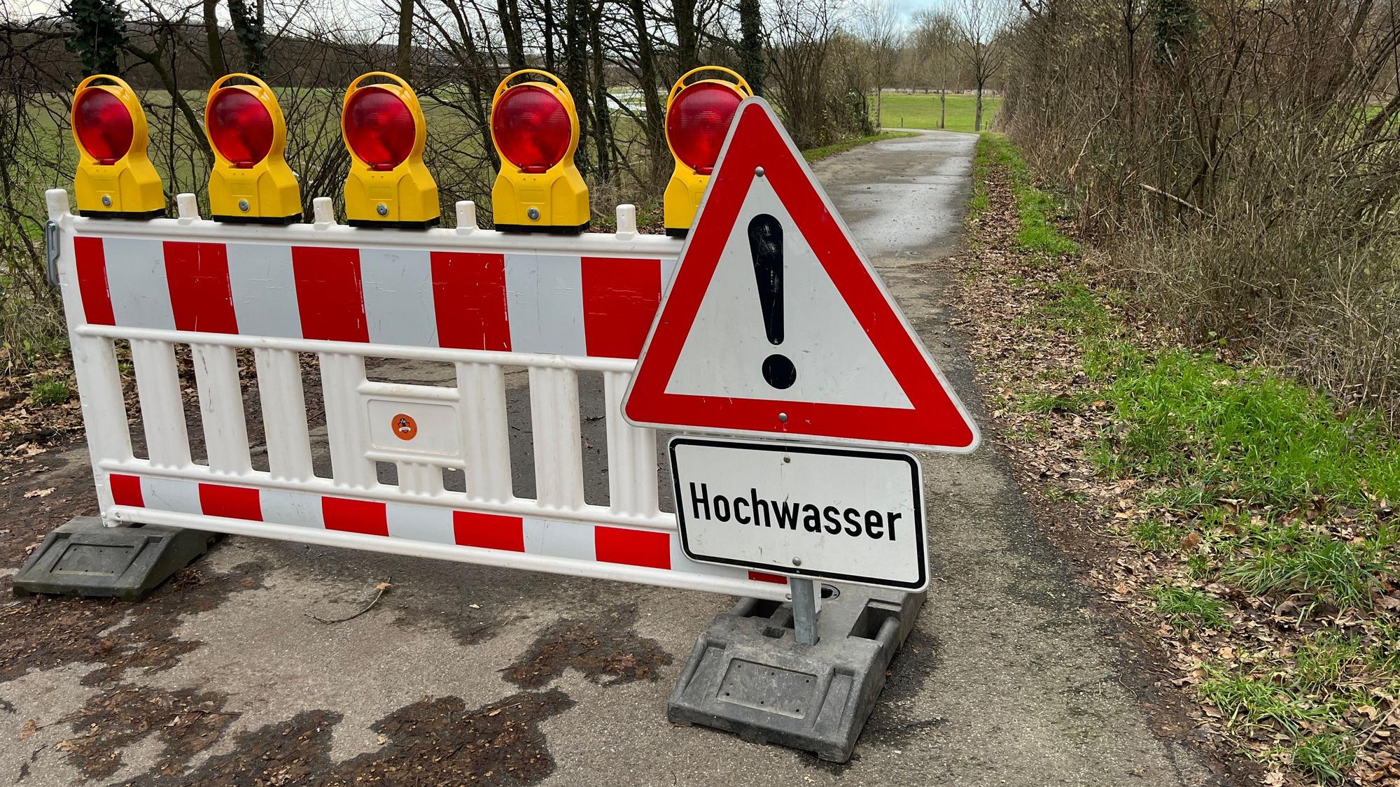 Die Pegel der Flüsse steigen wieder kräftig an, auch an der Sieg.