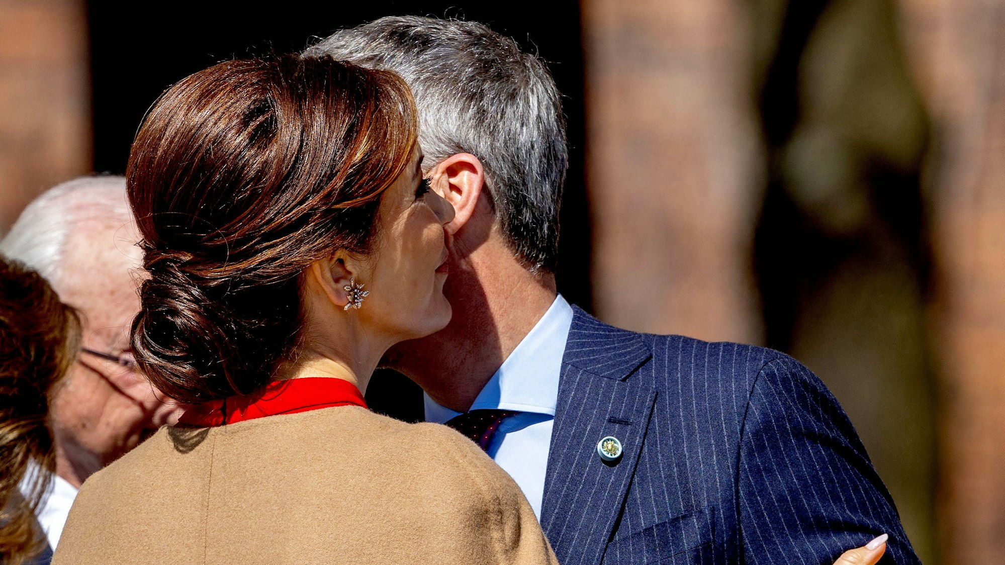 Königin Mary und König Frederik in einem intimen Moment.