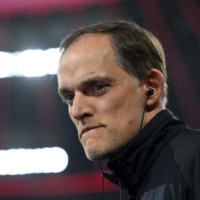 Münchens Cheftrainer Thomas Tuchel gibt vor dem Spiel ein Interview.