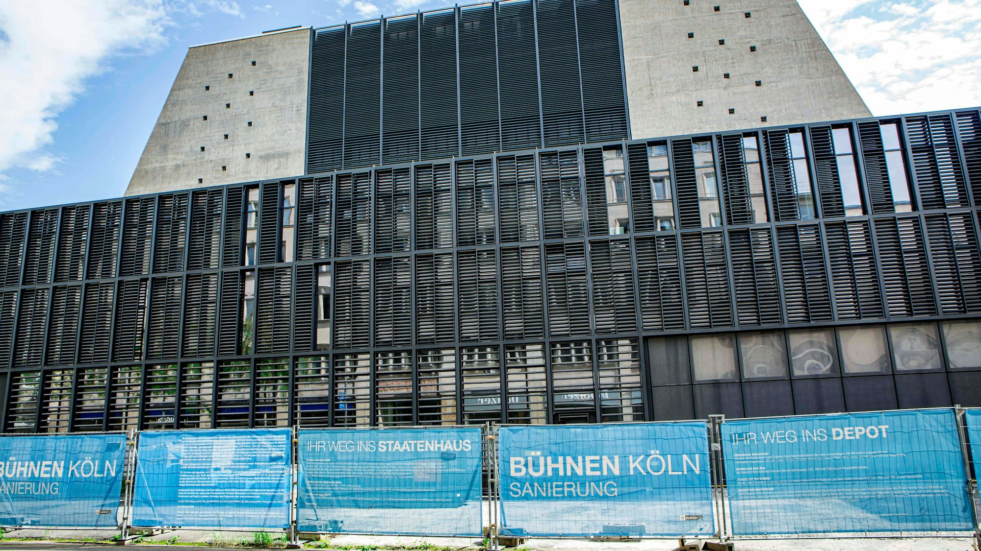 Die Sanierung der Kölner Oper ist eines der bislang teuersten Kulturprojekte in Deutschland. (Archivbild)