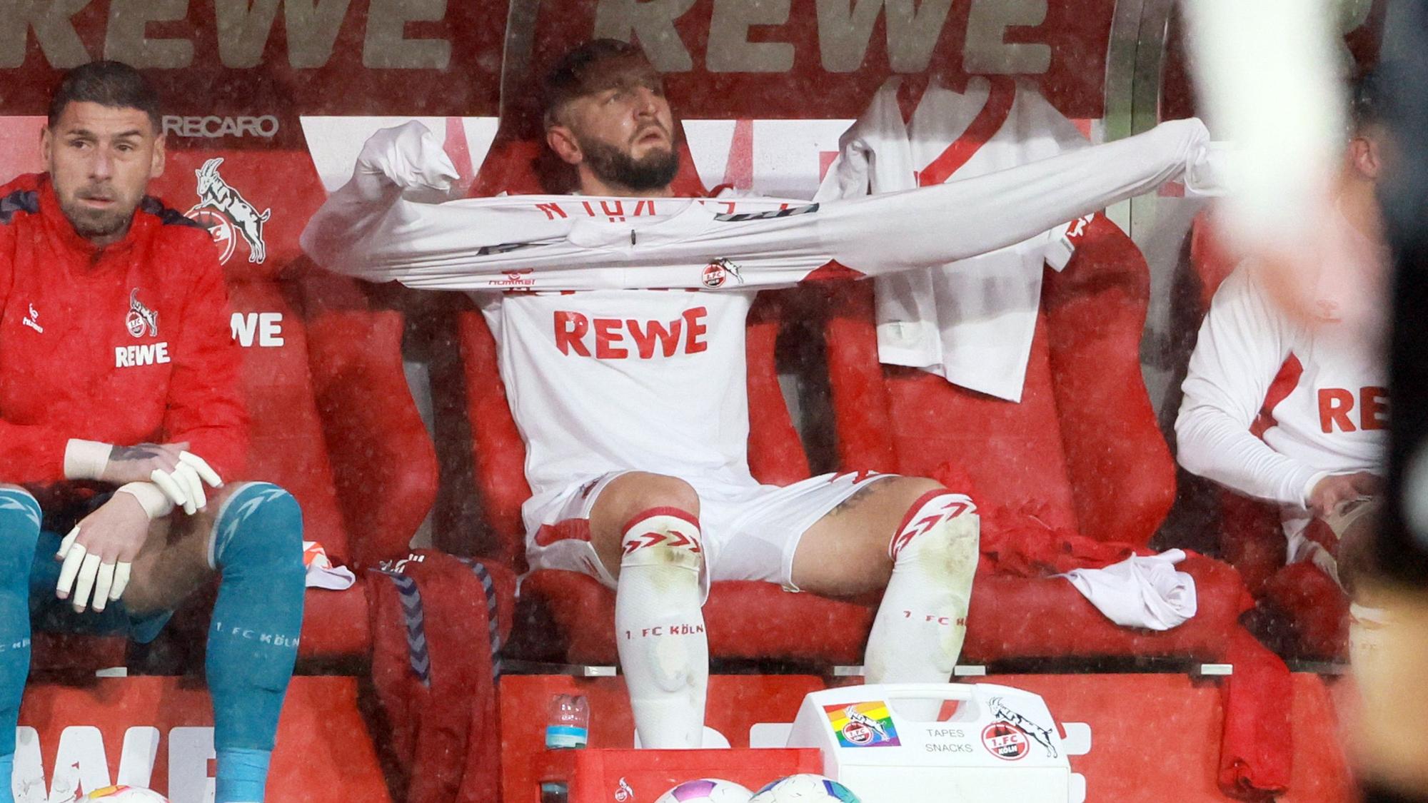 Jeff Chabot hatte beim 0:0 gegen Freiburg früher vom Platz gemusst, scheint aber rechtzeitig fit zu werden für das Spiel gegen Union.