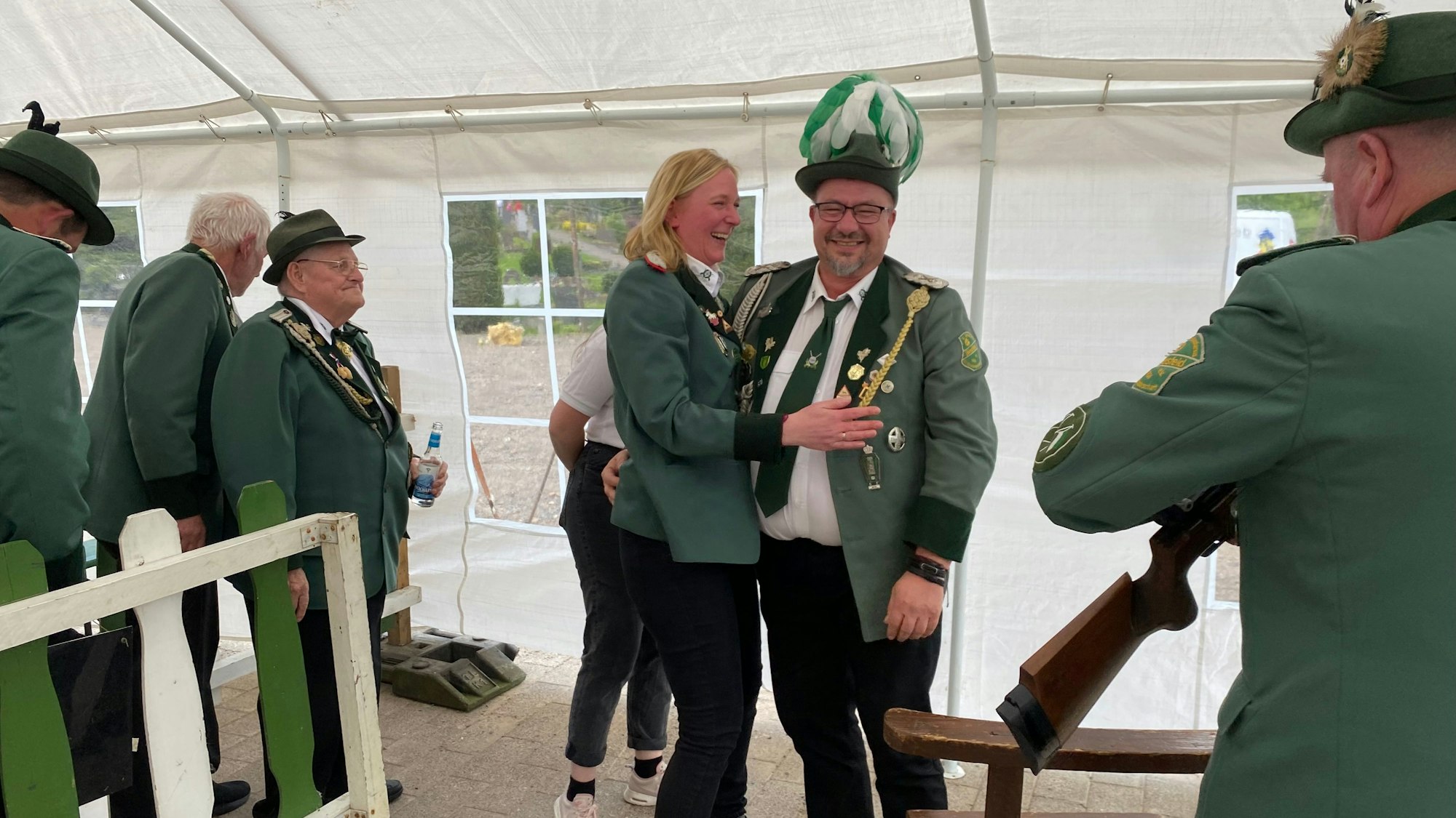 Das Foto zeigt Stefan Delling, den neuen „König der Könige“,