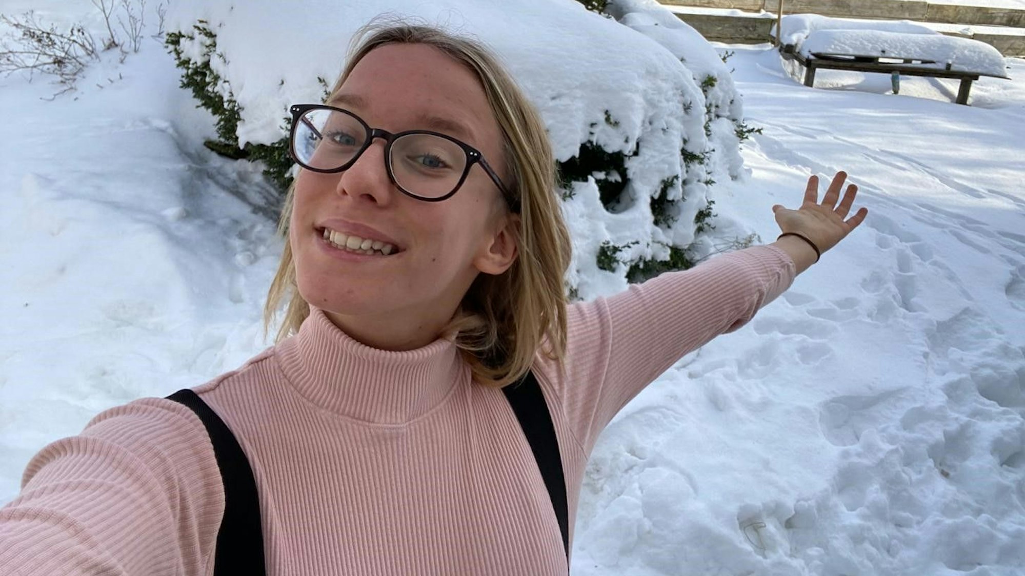 Das Bild zeigt Lara (16) aus Hürth-Efferen