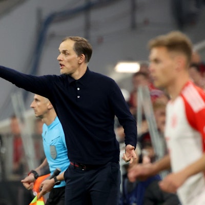 Trainer Thomas Tuchel (hier beim Champions-League-Spiel gegen Real Madrid) verlässt den FC Bayern zum Sommer – einen Nachfolger hat der Verein bislang noch nicht.