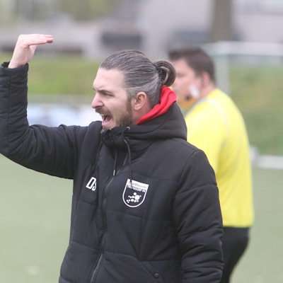 Troisdorfs Trainer Denis Schorn hat nur noch wenig Chancen auf den Aufstieg.