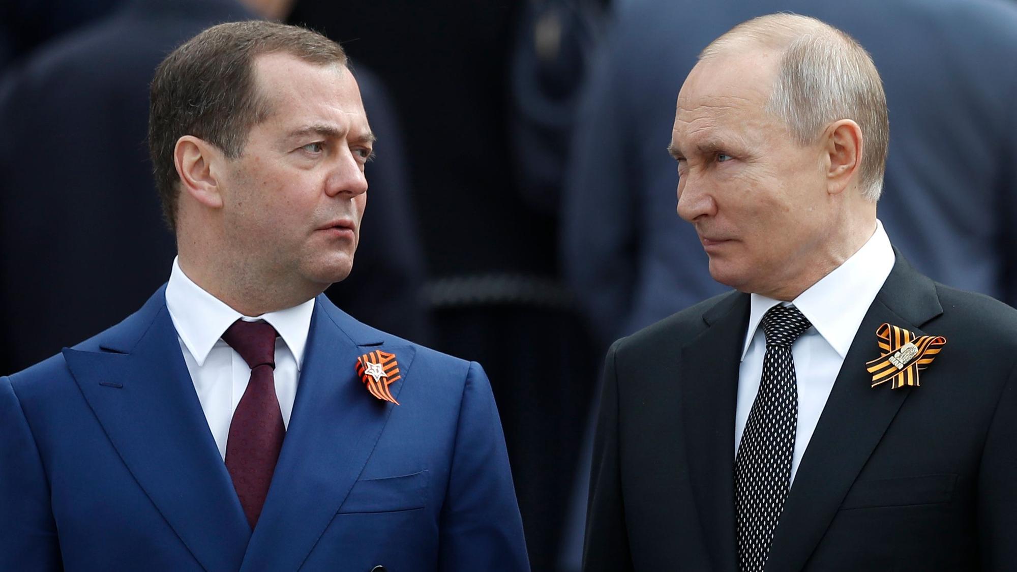 Der Vize des russischen Sicherheitsrates, Dmitri Medwedew, gehört zu den Vertrauten von Kremlchef Wladimir Putin. In einem hasserfüllten Essay versichert Medwedew nun: Die Ukraine soll nur der Anfang sein. (Archivbild)