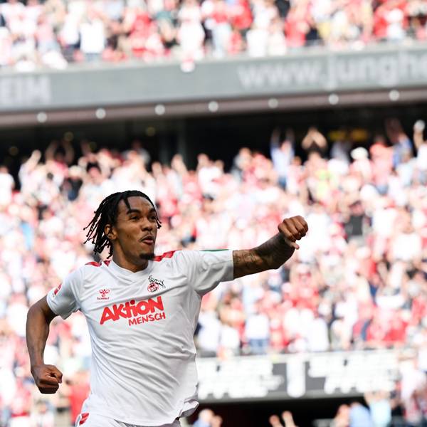 Damion Downs vom 1. FC Köln jubelt nach seinem 3:2-Siegtreffer gegen Union Berlin.
