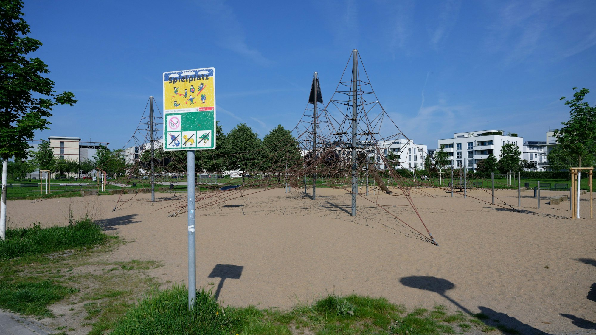 Der Spielplatz auf dem Gelände des Bürgerparks in Köln-Kalk.