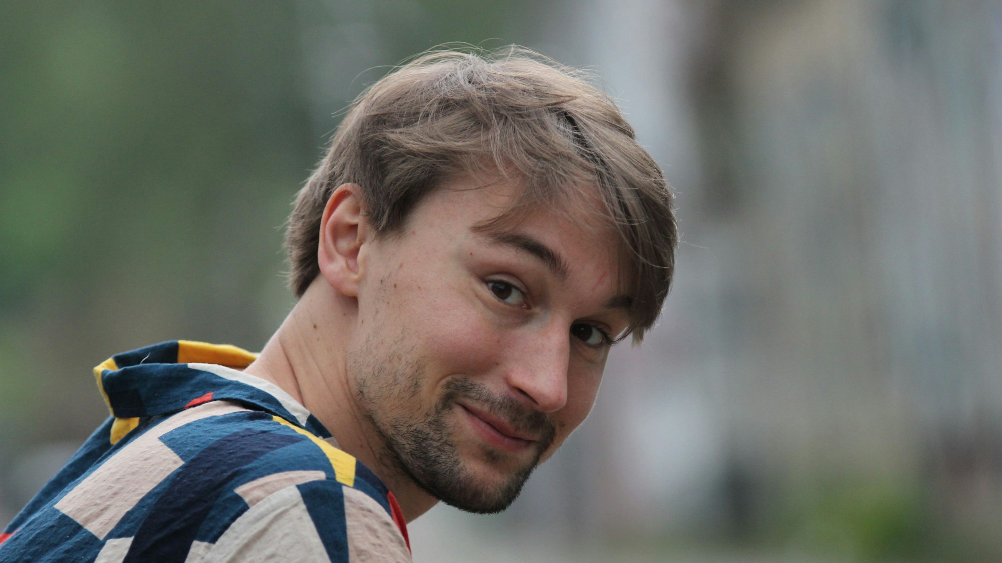 Michael Fetter Nathansky lächelt in die Kamera