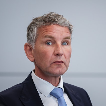 Björn Höcke, Vorsitzender der Thüringer AfD, bei seinem Prozess im Landgericht. Höcke wurde zu einer Geldstrafe verurteilt.