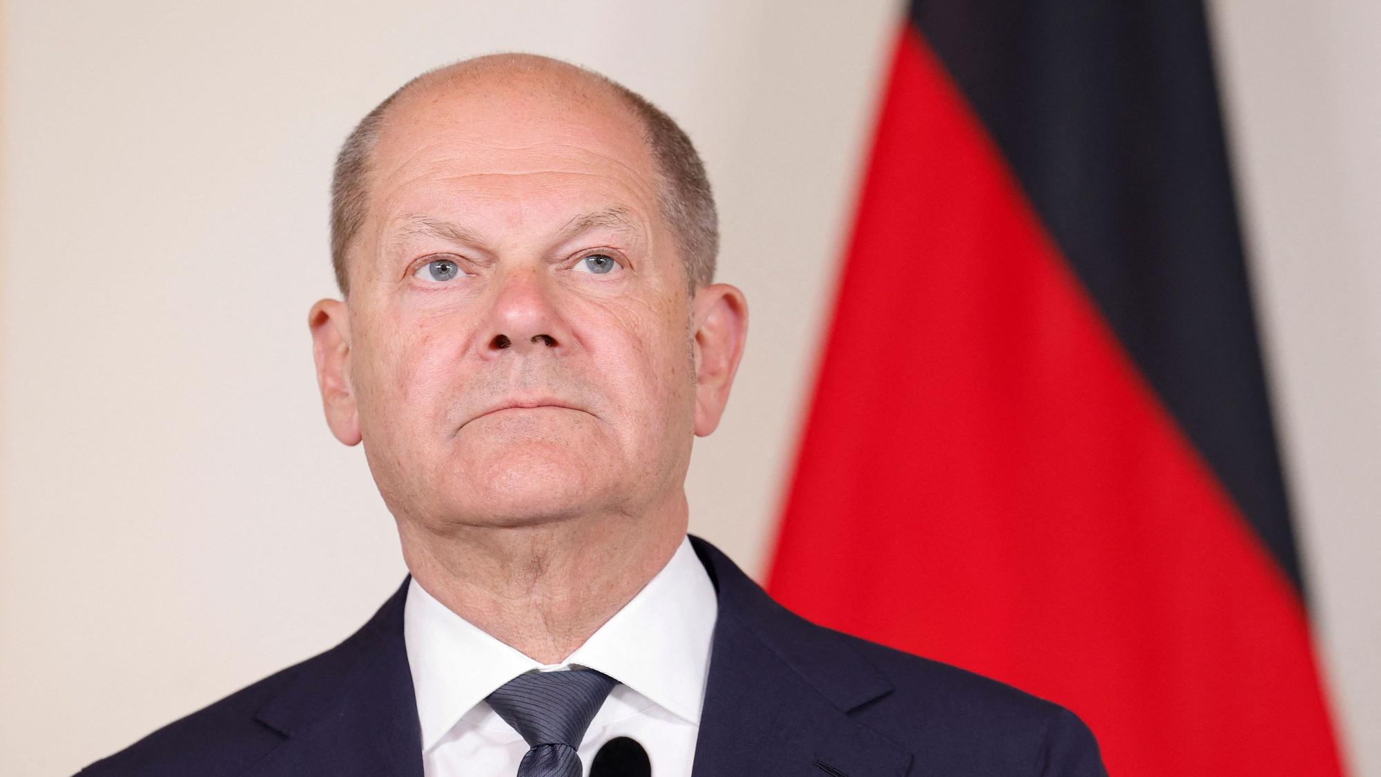 Nach Auffassung von Bundeskanzler Olaf Scholz (SPD) sollte der Mindestlohn weiter steigen.