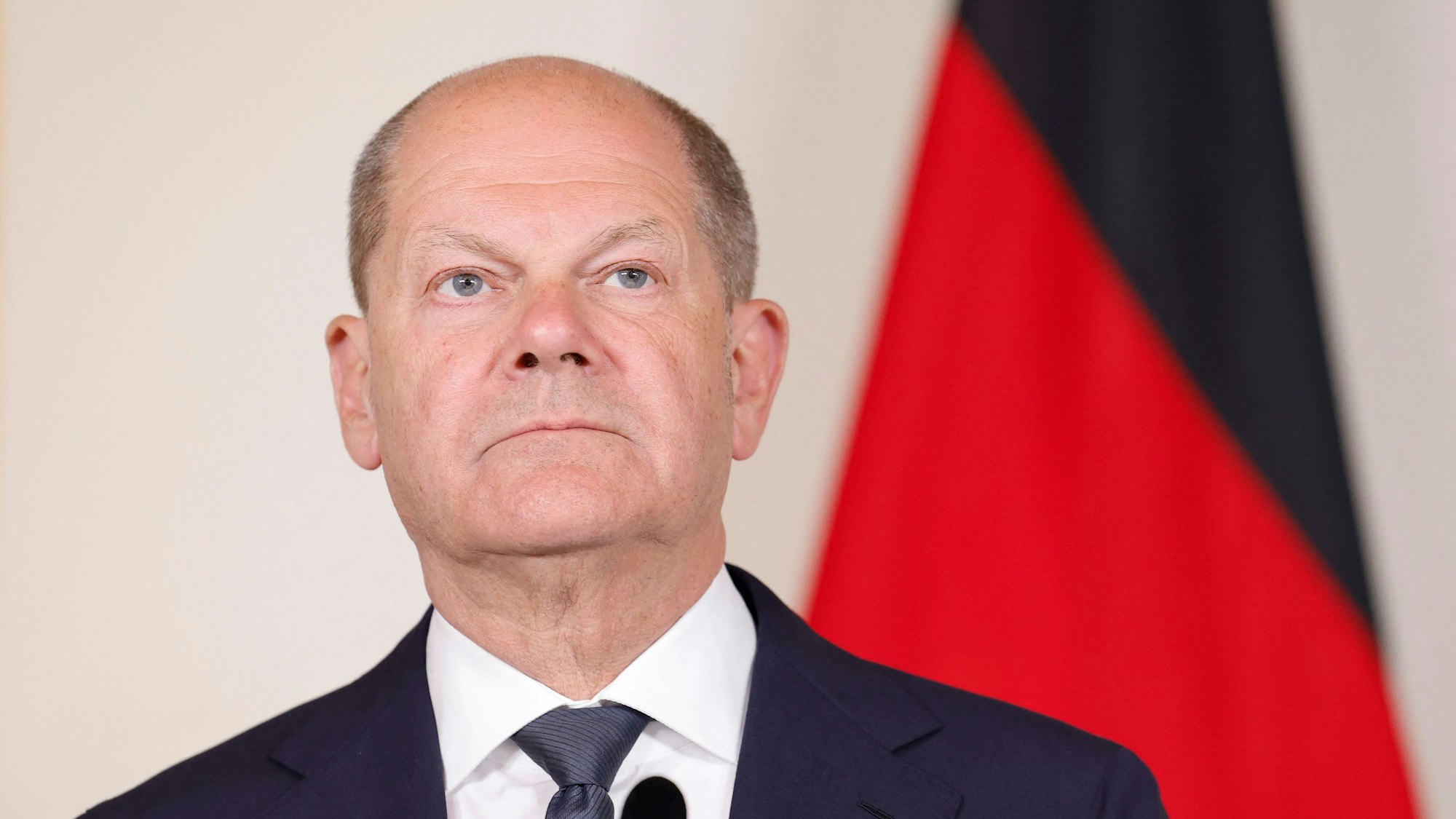 Nach Auffassung von Bundeskanzler Olaf Scholz (SPD) sollte der Mindestlohn weiter steigen.