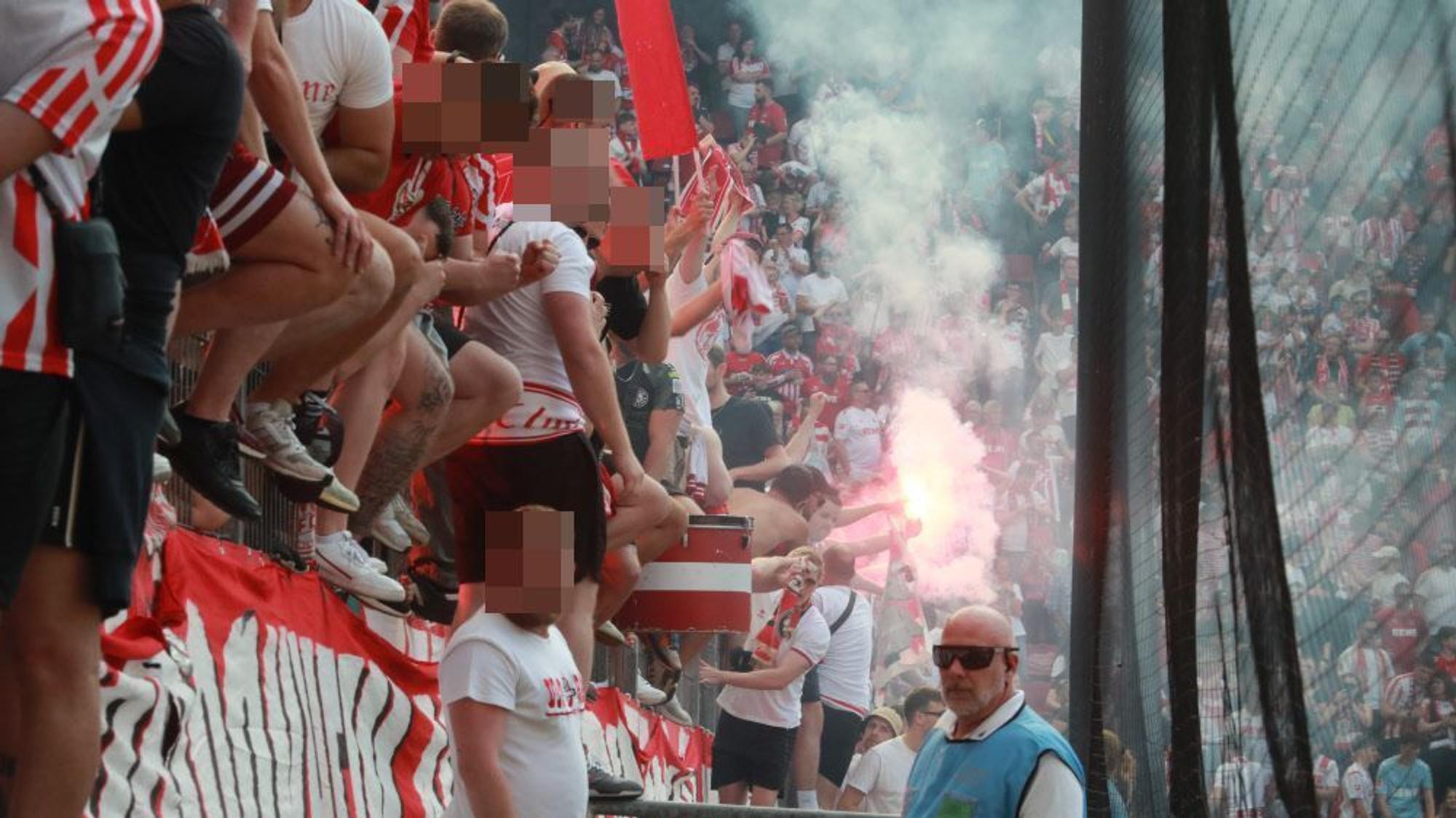 Blick auf die Südkurve beim Heimspiel des 1. FC Köln gegen Union Berlin am 11. Mai 2024.