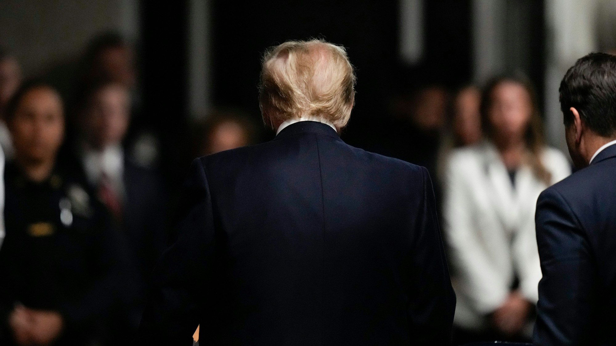 Mit dem Rücken zur Wand? Donald Trump wurde durch die Aussage von Cohen schwer belastet, doch der Kronzeuge muss noch ins Kreuzverhör.