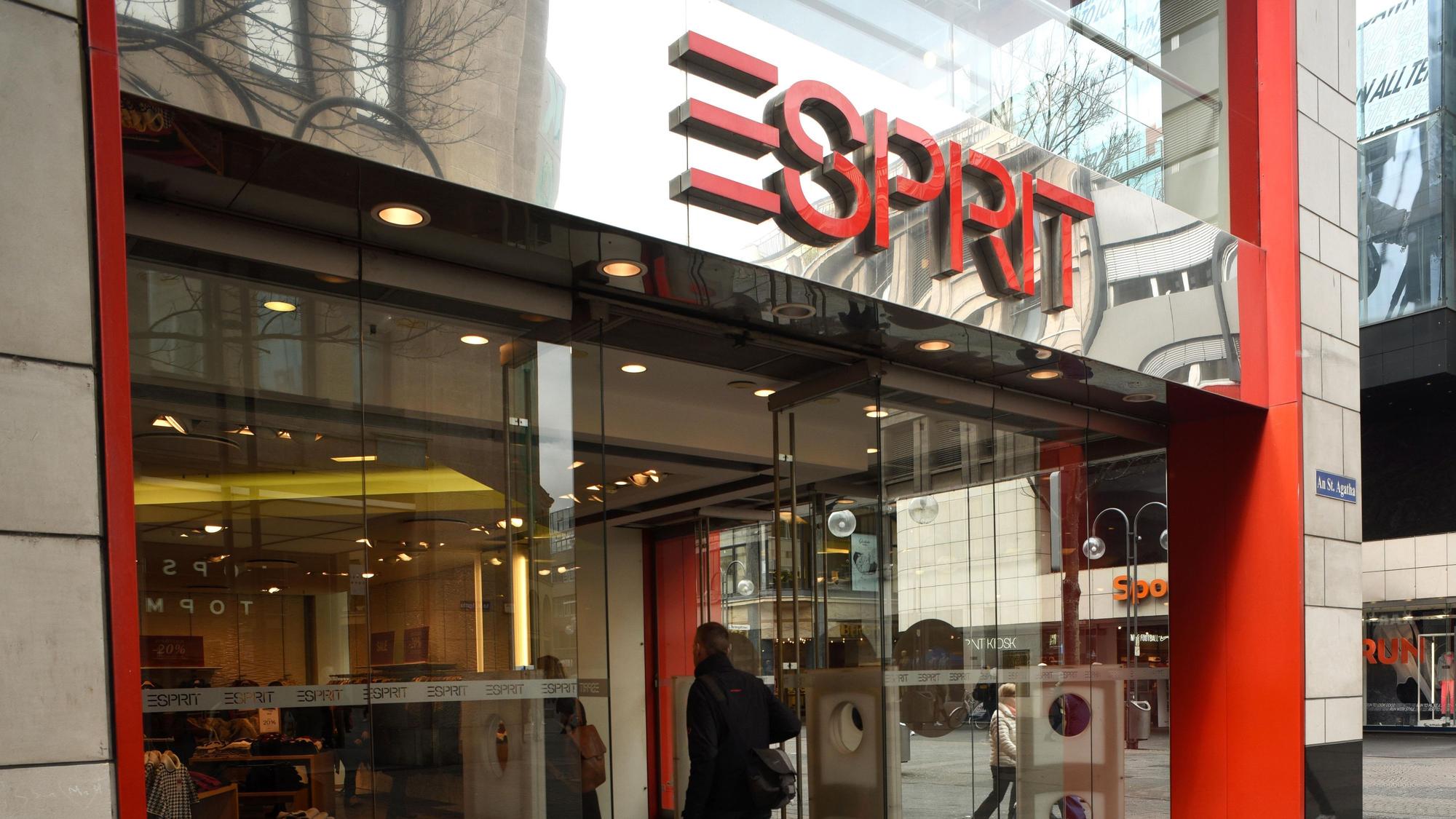 09.03.2020 Köln Schildergasse Esprit schließt
Foto: Csaba Peter Rakoczy