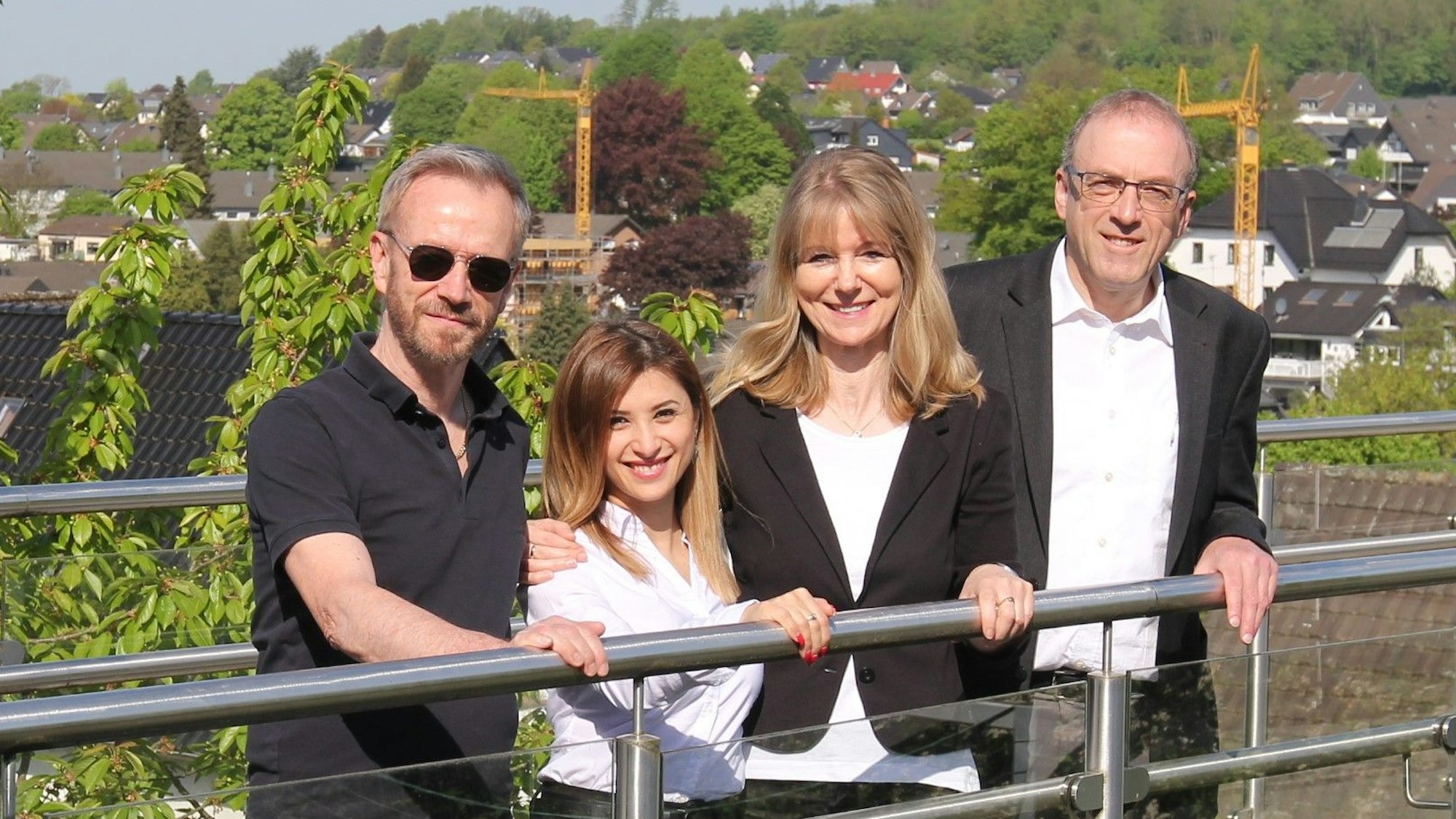 Integrationsarbeit (v.l.): Ingo Ackerschott, Hermine Konstanjyan, Astrid Ackerschott und Diemar Klein.