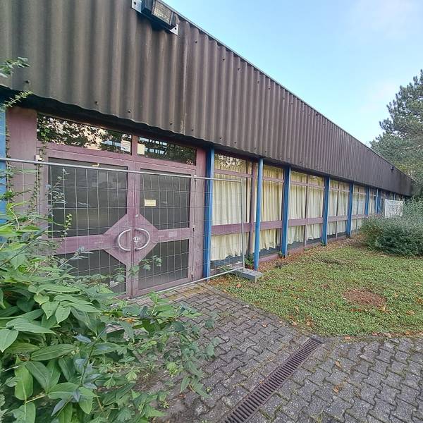 Die Stadt Niederkassel will die in die Jahre gekommene Dreifach-Sporthalle in Mondorf mit Mitteln eines Förderprogramms des Bundes energetisch sanieren lassen.