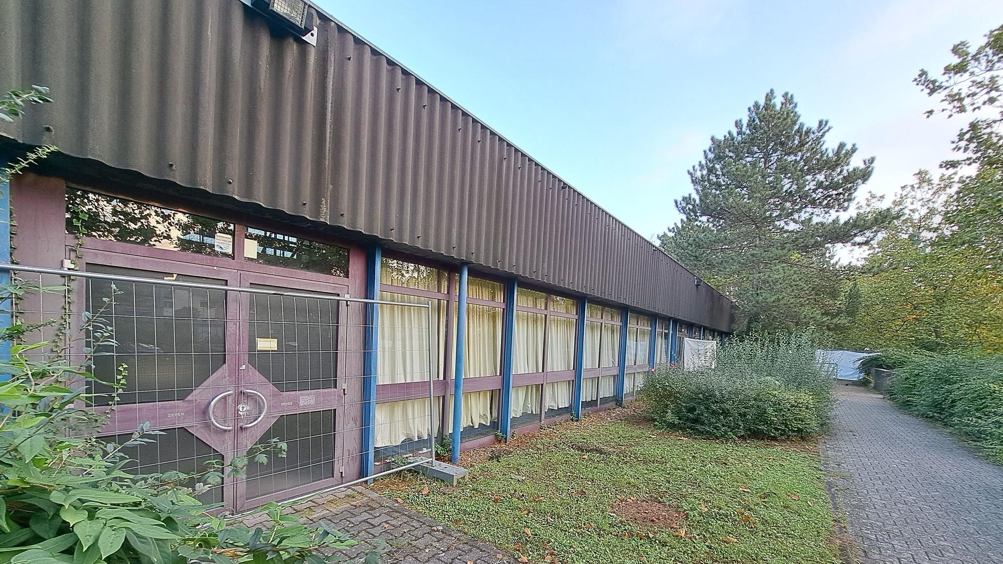 Die Stadt Niederkassel will die in die Jahre gekommene Dreifach-Sporthalle in Mondorf mit Mitteln eines Förderprogramms des Bundes energetisch sanieren lassen.