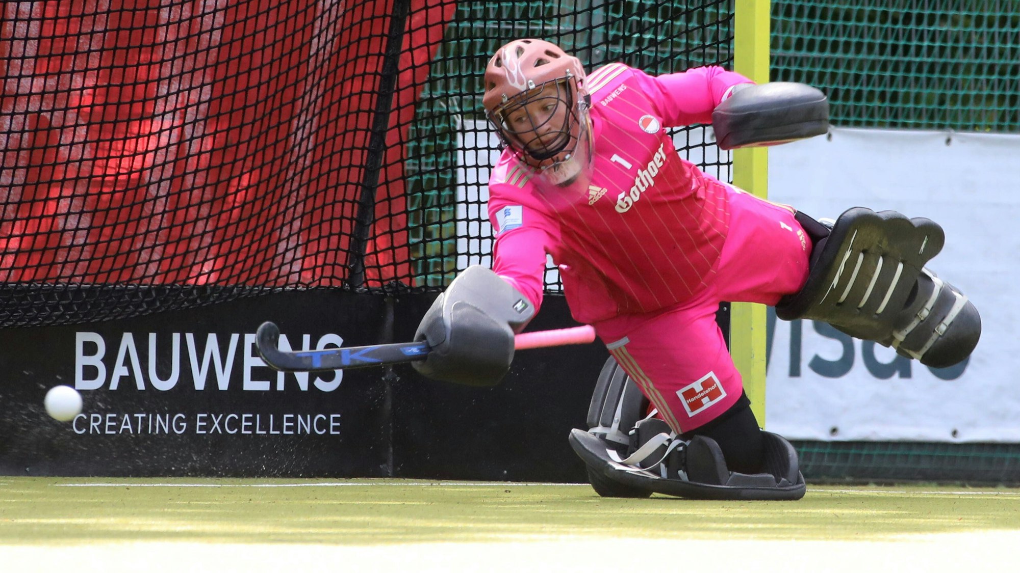 Eduard Bopp Fotografie Köln Deutschland 30.04.2022 RW Köln - Uhlenhorst Mülheim Hockey 1. Bundesliga Frauen Julia Sonntag RW Köln *** Eduard Bopp Photography Cologne Germany 30 04 2022 RW Cologne Uhlenhorst Mülheim Hockey 1 Bundesliga Women Julia Sonntag RW Cologne