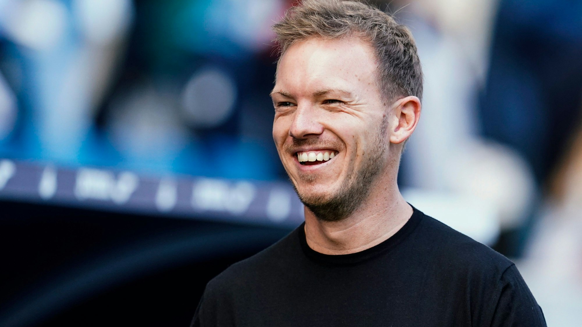 Konnte auf der Pressekonferenz des DFB über seinen Austausch mit Thomas Müller lachen: Bundestrainer Julian Nagelsmann.