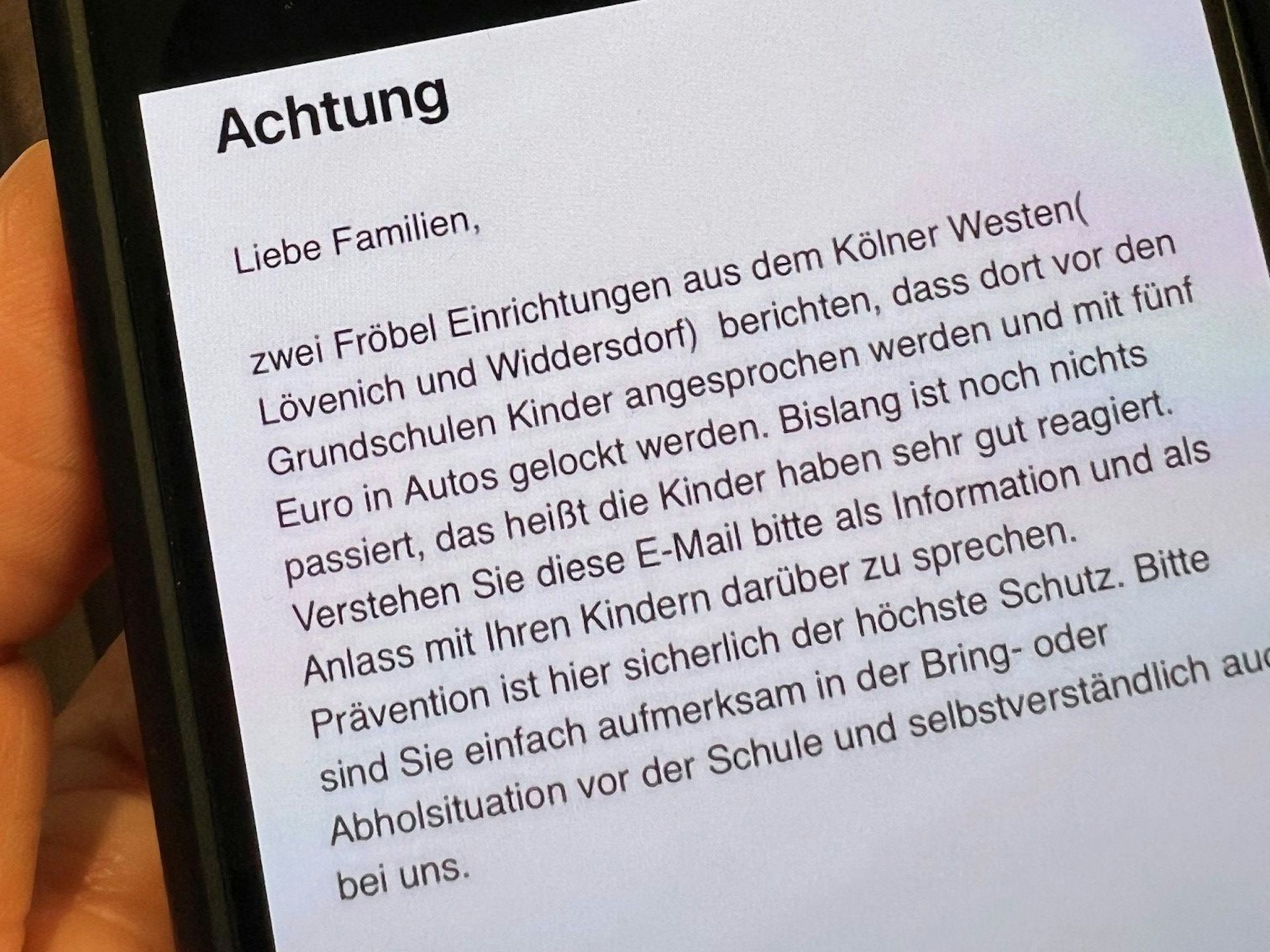 Auch diese Mail einer Kölner Fröbel-Kita wurde per Whatsapp verbreitet.