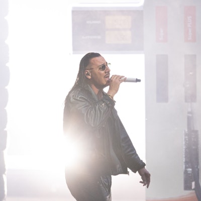 17.09.2023, Berlin: Der deutsche Rapper und Sänger Apache 207 tritt in der Waldbühne auf.
Apache 207 steht erneut auf Platz eins der Charts.