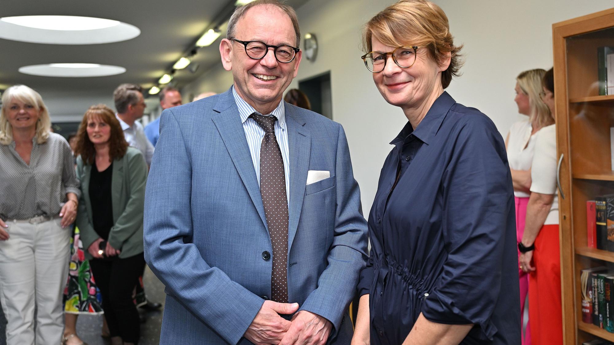 Bensberg. Amtsgericht. Abschied Amtsgerichtsdirektorin durch LG-Präsident Roland Ketterle