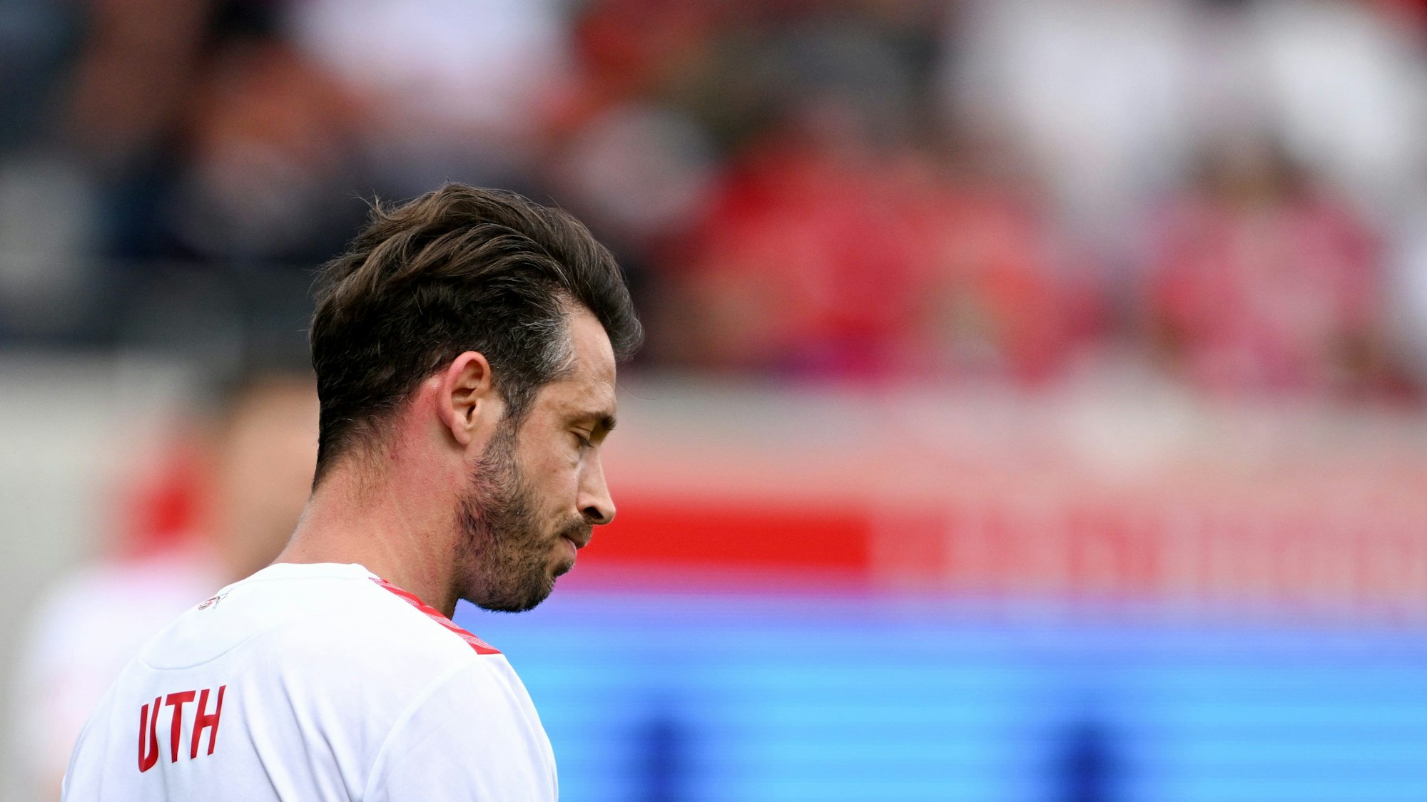 Niedergeschlagen nach dem Abstieg: Kölns Mark Uth.