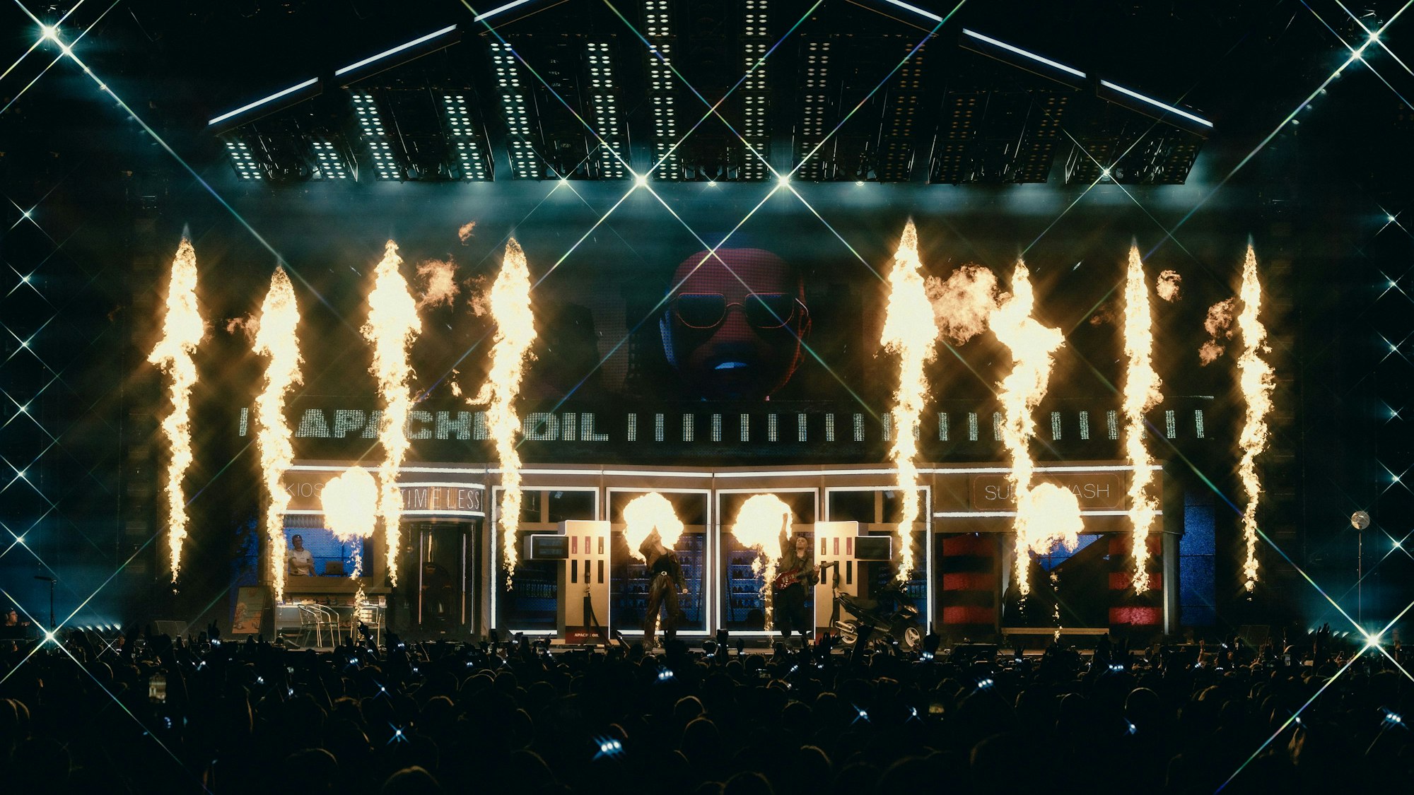 Feuershow beim Apache 207-Konzert in Köln