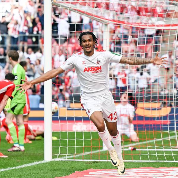 Köln, 11. Mai: Damion Downs vom 1. FC Köln bejubelt sein Tor zum 3:2 gegen Union Berlin. Nun benötigt der FC einen Sieg in Heidenheim.