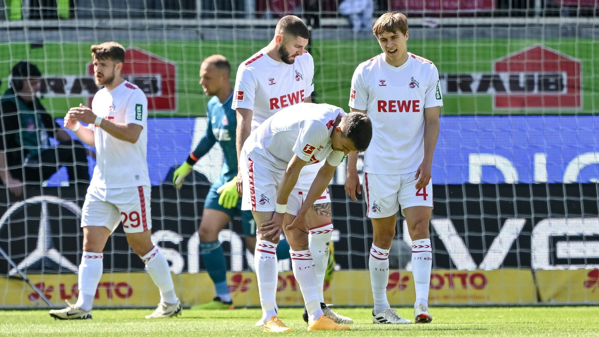 Zahlreiche FC-Profis verfügen über Ausstiegsklauseln. Offen ist, welche dieser Spieler von ihren Klauseln Gebrauch machen werden.