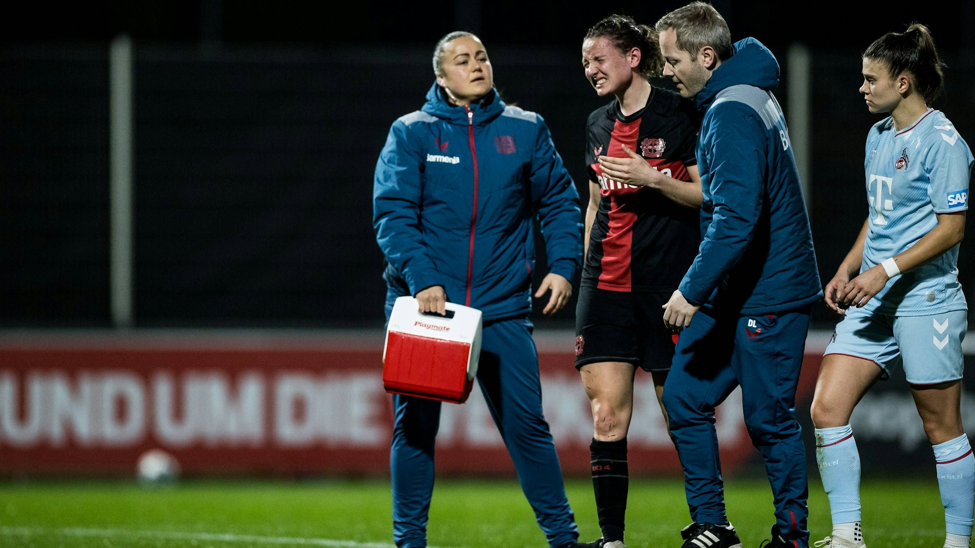 GOOGLE PIXEL Frauen Bundesliga: Bayer 04 Leverkusen - 1. FC Köln 18.03.2024 Verena Wieder Bayer 04 Leverkusen, 31 nach Behandlung mit verzerrtem Gesicht GOOGLE PIXEL Frauen Bundesliga: Bayer 04 Leverkusen - 1. FC Köln, Leverkusen, Ulrich-Haberland-Stadion am 18.03.2024 DFB REGULATIONS PROHIBIT ANY USE OF PHOTOGRAPHS AS IMAGE SEQUENCES AND/OR QUASI-VIDEO. *** GOOGLE PIXEL Frauen Bundesliga Bayer 04 Leverkusen 1 FC Köln 18 03 2024 Verena Wieder Bayer 04 Leverkusen, 31 after treatment with distorted face GOOGLE PIXEL Frauen Bundesliga Bayer 04 Leverkusen 1 FC Köln, Leverkusen, Ulrich Haberland Stadion am 18 03 2024 DFB REGULATIONS PROHIBIT ANY USE OF PHOTOGRAPHS AS IMAGE SEQUENCES AND OR QUASI VIDEO Copyright: xBEAUTIFULxSPORTS/Wunderlx
