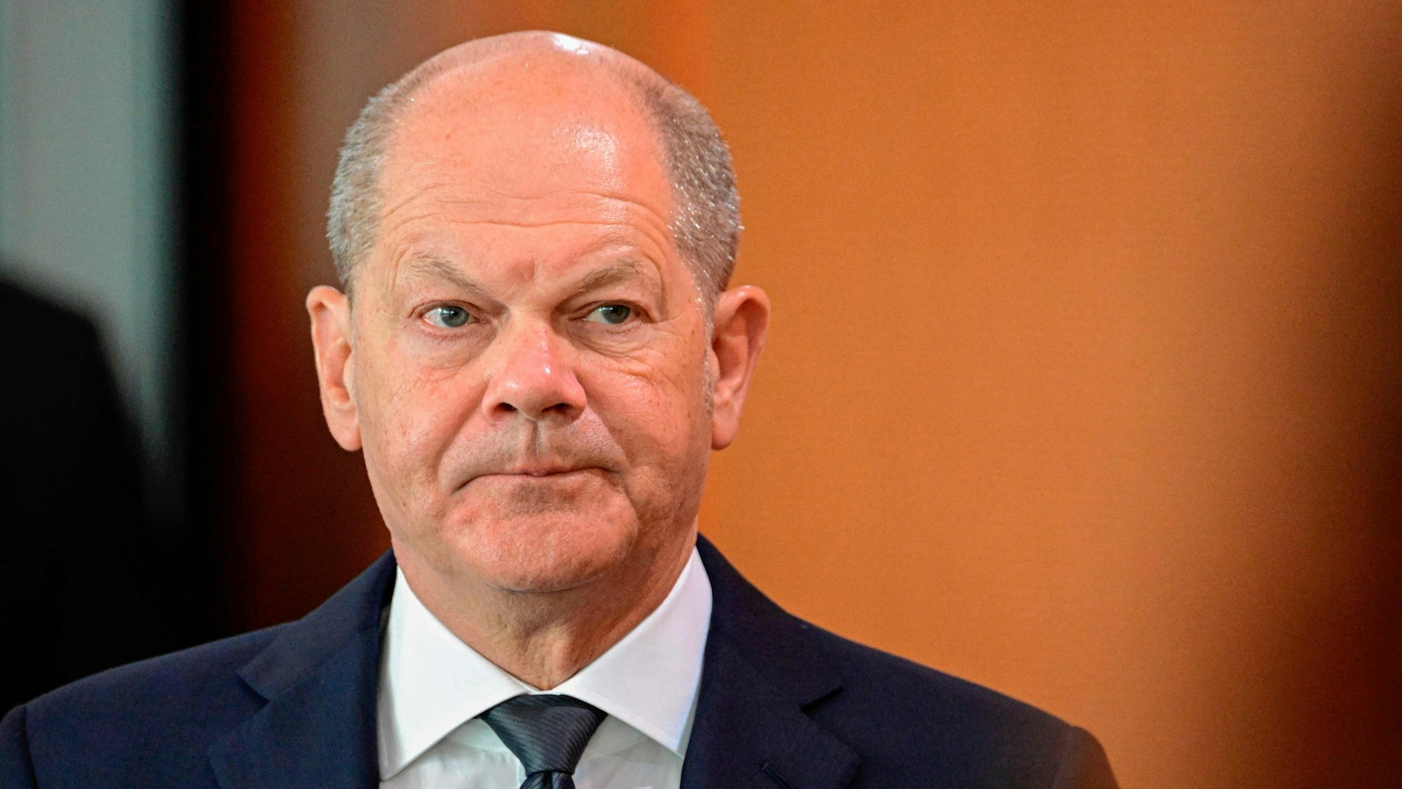 Dass Bundeskanzler Olaf Scholz nach dem Tod von Ebrahim Raisi sein Beileid bekundet hat, sorgt für reichlich Empörung. (Archivbild)