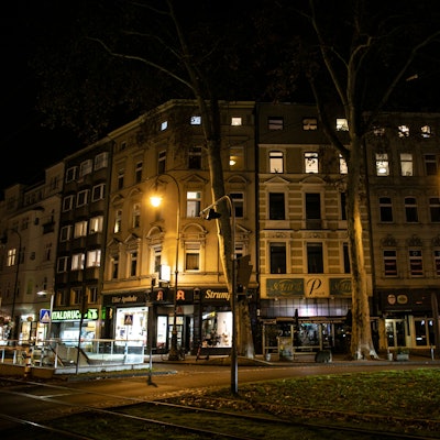 Der Chlodwigplatz Köln bei Nacht