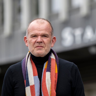 Francois-Xavier Roth ist der Generalmusikdirektor der Stadt.