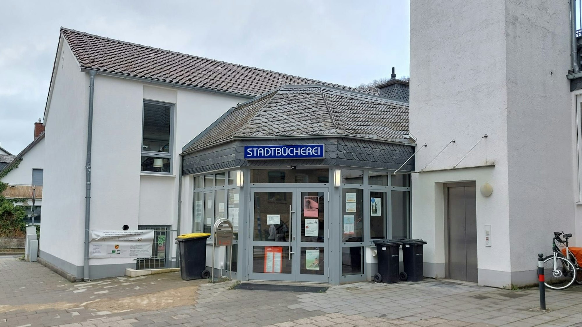 Die Stadtbücherei Bad Münstereifel von außen.