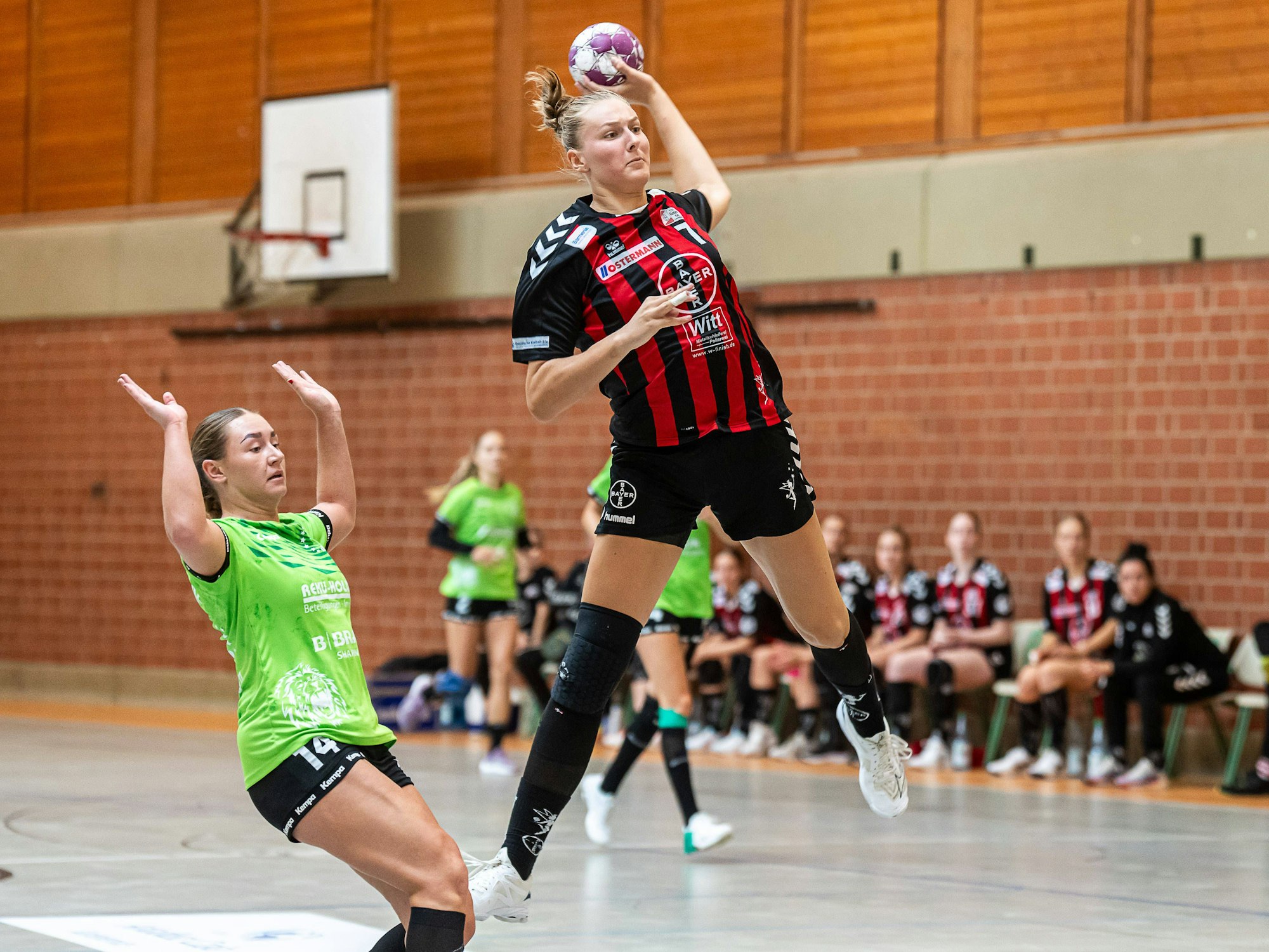 Viola Leuchter TSV Bayer 04 Leverkusen, 07 beim Tempogegenstoss, TSV Bayer 04 Leverkusen - SG 09 Kirchhof, Handball, Frauen, Heinrich Horn Turnier, 06.08.2023 EIBNER/Michael Schmidt TSV Bayer 04 Leverkusen - SG 09 Kirchhof, Handball, Frauen, Heinrich Horn Turnier, 06.08.2023 Melsungen *** Viola Leuchter TSV Bayer 04 Leverkusen, 07 during tempo counterattack, TSV Bayer 04 Leverkusen SG 09 Kirchhof, handball, women, Heinrich Horn tournament, 06 08 2023 EIBNER Michael Schmidt TSV Bayer 04 Leverkusen SG 09 Kirchhof, handball, women, Heinrich Horn tournament, 06 08 2023 Melsungen Copyright: xEIBNER/MichaelxSchmidtx EP_MST