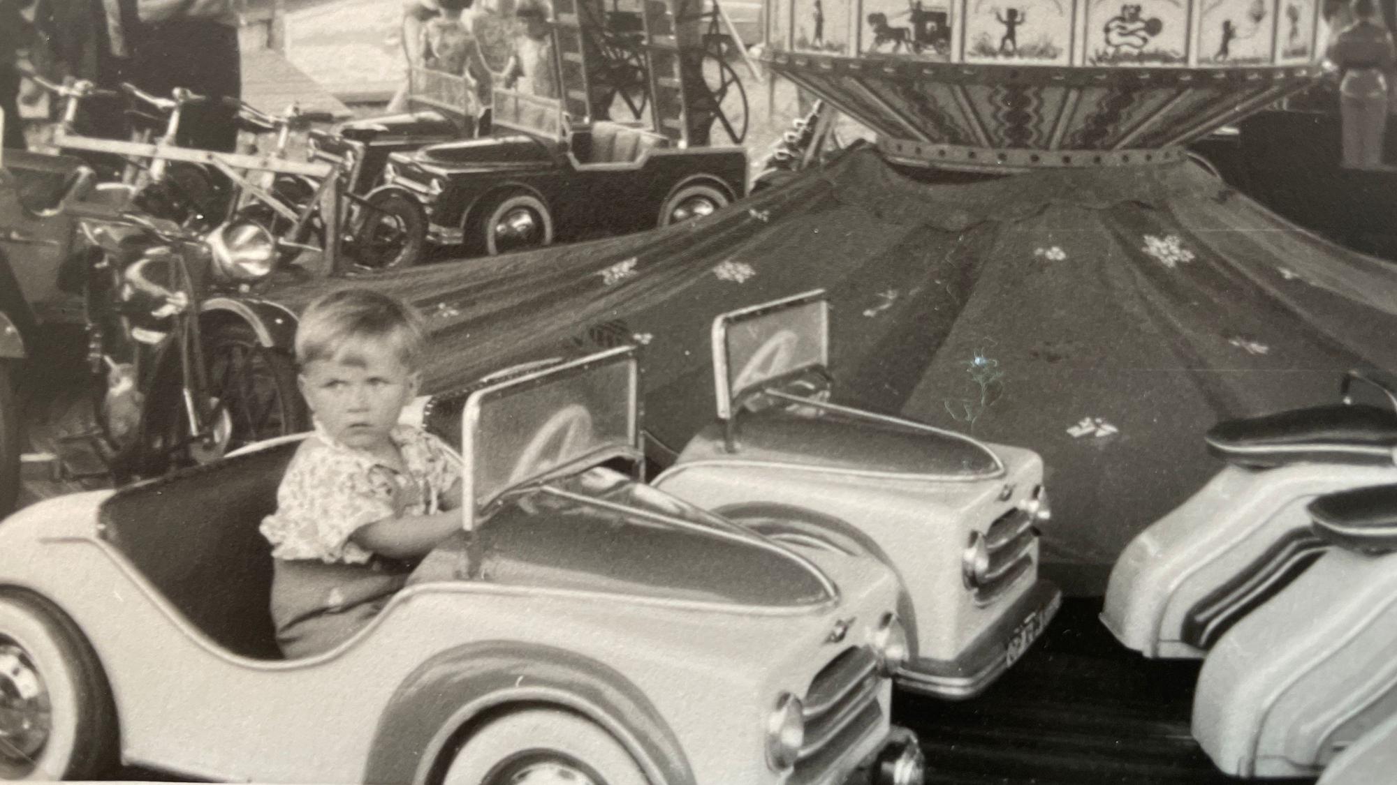 Rolf Schneider 1959 oder 1960 auf der Reisbrei Kirmes in Witzhelden.